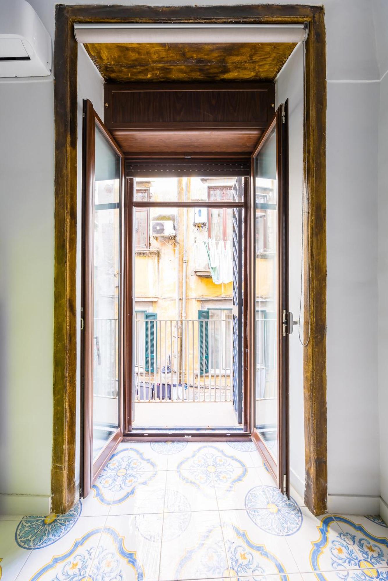 Leticia's By Wonderful Italy
