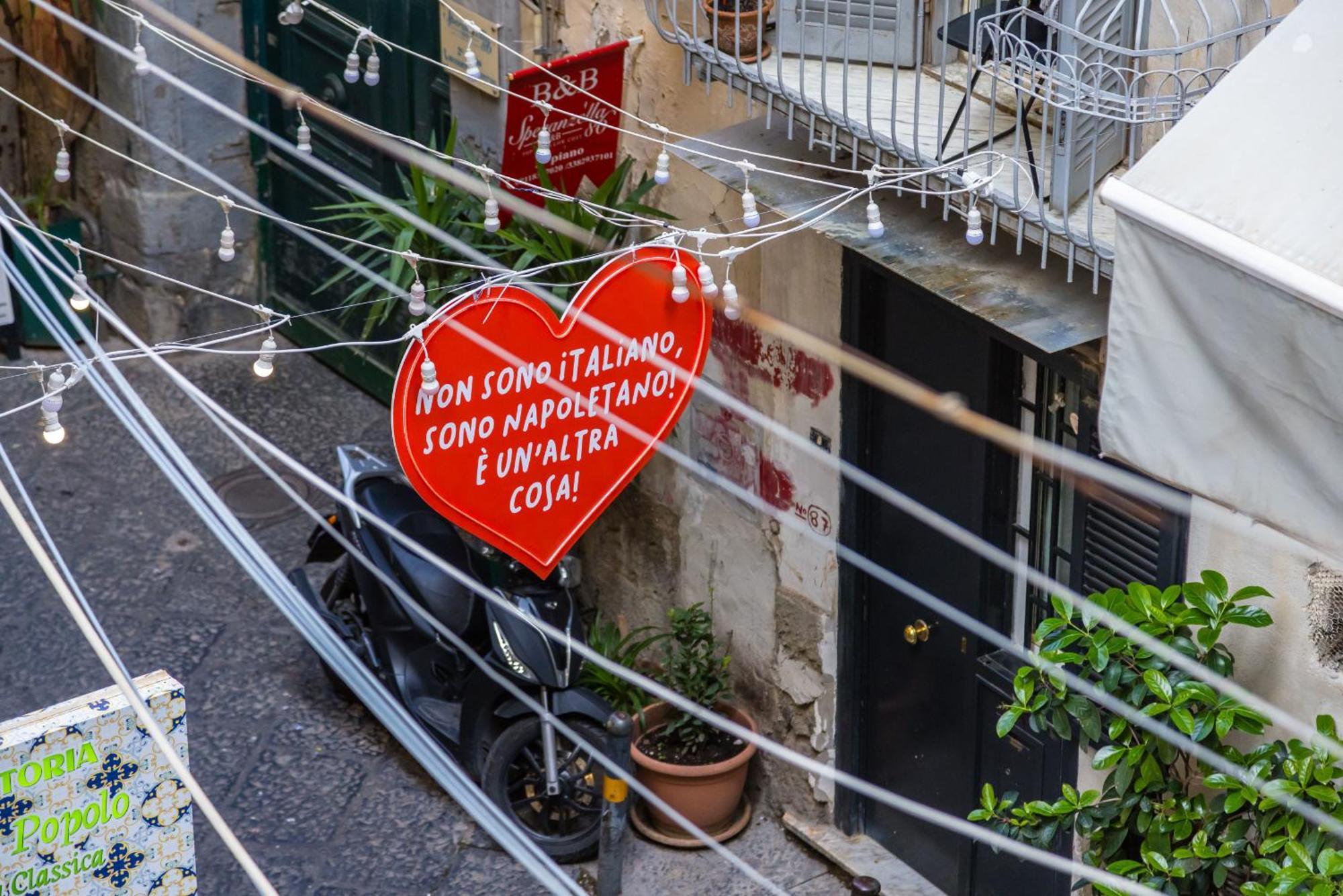 Leticia's By Wonderful Italy * Naples